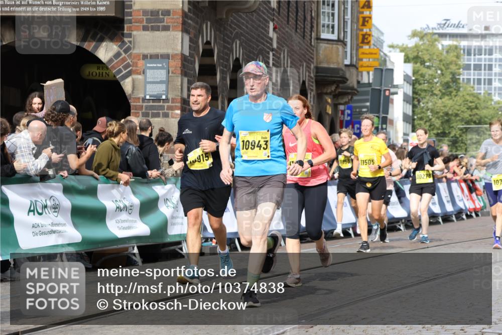 13.09.2026 - 21. swb-Marathon Bremen Strokosch-Dieckow http://msf.ph/oto/10374838 13.09.2026 11:02:26 Ziel 10173, 10257, 10439, 10473, 10500, 10617, 10636, 10803, 10817, 10924, 11249, 11268, 11436, 11576, 11811, 12016, 12042, 12094, 12095, 12134, 12135, 12145, 12360, 12437, 12506, 11137, 11261, 11508, 11526, 11554, 11662, 11890, 11945, 12154, 12169, 12252, 12429, 12451, 12489 meine-sportfotos.de