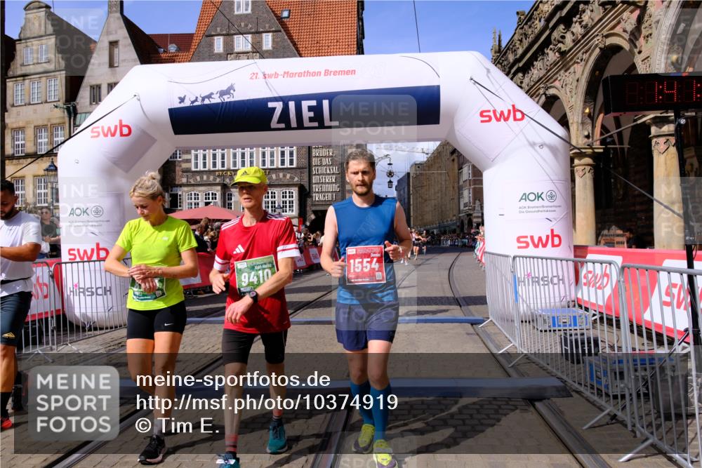 13.09.2026 - 21. swb-Marathon Bremen Tim E. http://msf.ph/oto/10374919 13.09.2026 13:11:28 Ziel 335, 697, 1349, 2087, 3440, 3448, 3484, 3647, 4429, 5079, 6274, 6471, 6657, 8183, 8474, 9410, 9618, 9762 meine-sportfotos.de