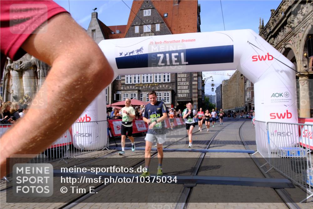 13.09.2026 - 21. swb-Marathon Bremen Tim E. http://msf.ph/oto/10375034 13.09.2026 13:11:32 Ziel 335, 1349, 2087, 3440, 3448, 3484, 3647, 3899, 4429, 6274, 8183, 8474, 9291, 9410, 9618, 9762 meine-sportfotos.de