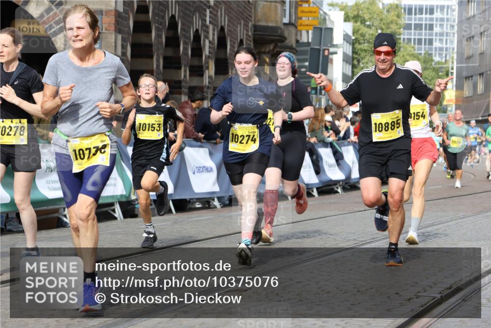 13.09.2026 - 21. swb-Marathon Bremen Strokosch-Dieckow http://msf.ph/oto/10375076 13.09.2026 11:02:31 Ziel 10153, 10173, 10331, 10439, 10473, 10500, 10617, 10636, 10803, 10915, 10924, 10943, 11249, 11576, 11811, 11853, 11886, 12016, 12042, 12094, 12134, 12135, 12145, 12360, 12437, 12506, 10190, 10783, 10945, 10985, 11096, 11261, 11554, 11662, 11701, 11776, 11945, 12154, 12252, 12429, 12451, 12489 meine-sportfotos.de