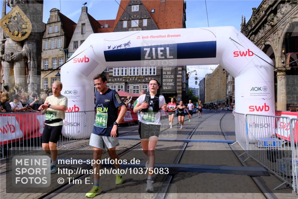 13.09.2026 - 21. swb-Marathon Bremen Tim E. http://msf.ph/oto/10375083 13.09.2026 13:11:33 Ziel 1349, 2087, 3440, 3448, 3484, 3647, 3899, 4429, 6274, 8474, 9291, 9410, 9618, 9762 meine-sportfotos.de