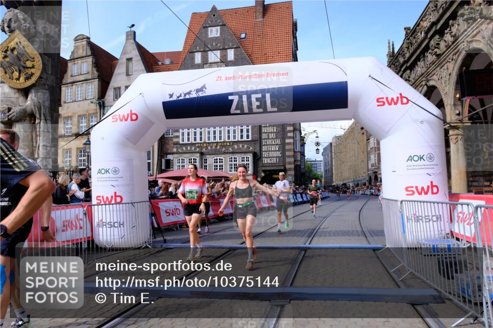 13.09.2026 - 21. swb-Marathon Bremen Tim E. http://msf.ph/oto/10375144 13.09.2026 13:11:35 Ziel 1349, 2087, 3440, 3448, 3484, 3647, 3899, 4429, 6274, 8474, 9291, 9618, 9762 meine-sportfotos.de