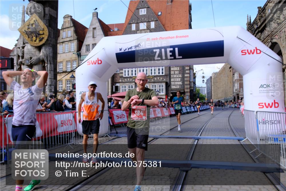13.09.2026 - 21. swb-Marathon Bremen Tim E. http://msf.ph/oto/10375381 13.09.2026 13:11:40 Ziel 382, 1349, 2087, 3440, 3899, 6274, 7109, 8474, 9291, 9618, 9762 meine-sportfotos.de