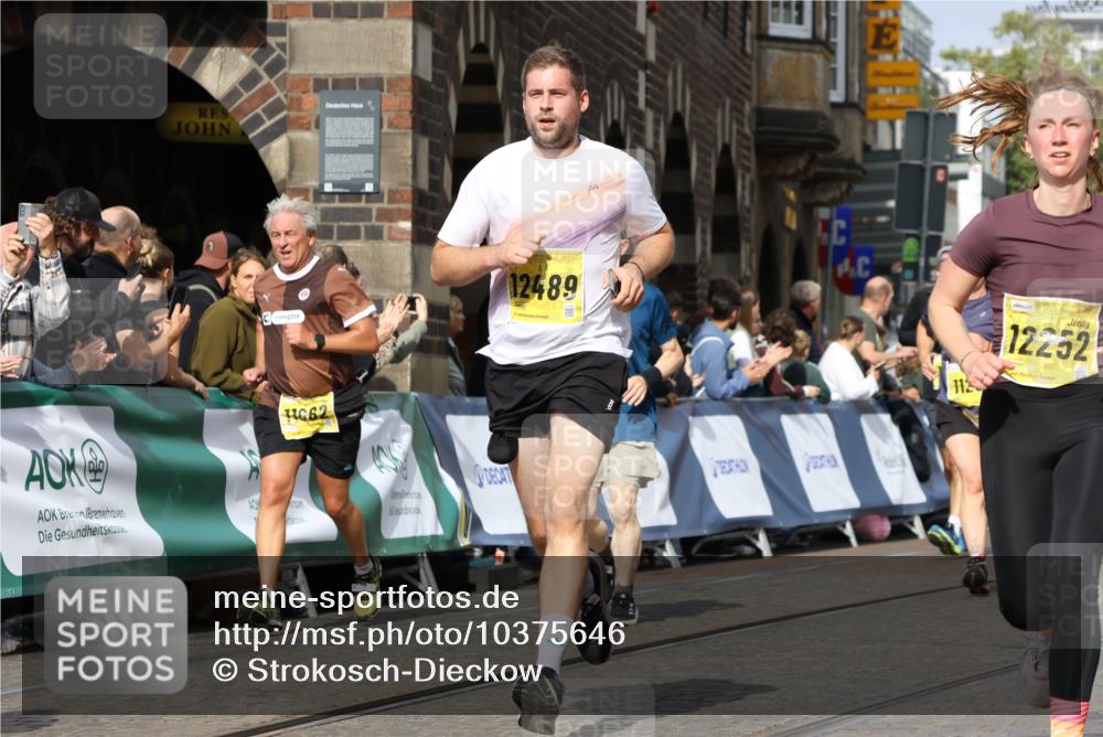 13.09.2026 - 21. swb-Marathon Bremen Strokosch-Dieckow http://msf.ph/oto/10375646 13.09.2026 11:02:43 Ziel 10153, 10154, 10173, 10273, 10274, 10278, 10331, 10338, 10439, 10738, 10885, 10915, 10943, 11137, 11249, 11505, 11508, 11526, 11554, 11576, 11853, 11886, 11890, 12042, 12134, 12169, 12252, 12489, 10296, 10633, 10731, 10783, 10945, 10954, 10955, 11096, 11107, 11313, 11564, 11697, 11701, 11719, 11730, 11785, 12071, 12247, 12448, 12465 meine-sportfotos.de