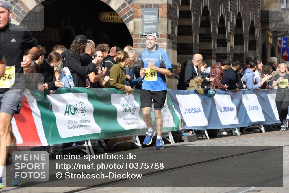 13.09.2026 - 21. swb-Marathon Bremen Strokosch-Dieckow http://msf.ph/oto/10375788 13.09.2026 11:02:49 Ziel 10153, 10154, 10273, 10274, 10278, 10338, 10738, 10885, 10915, 11137, 11261, 11505, 11508, 11526, 11554, 11662, 11853, 11886, 11890, 11945, 12169, 12252, 12429, 12489, 10185, 10715, 10731, 11095, 11313, 11564, 11697, 11730, 11785, 12247, 12421, 12432, 12448, 12465, 12483 meine-sportfotos.de