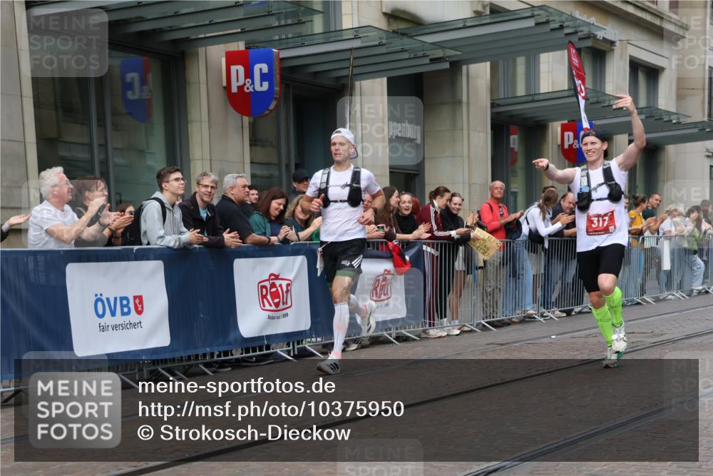 13.09.2026 - 21. swb-Marathon Bremen Strokosch-Dieckow http://msf.ph/oto/10375950 13.09.2026 12:29:12 Ziel 821, 1651, 317, 608, 796, 1046 meine-sportfotos.de