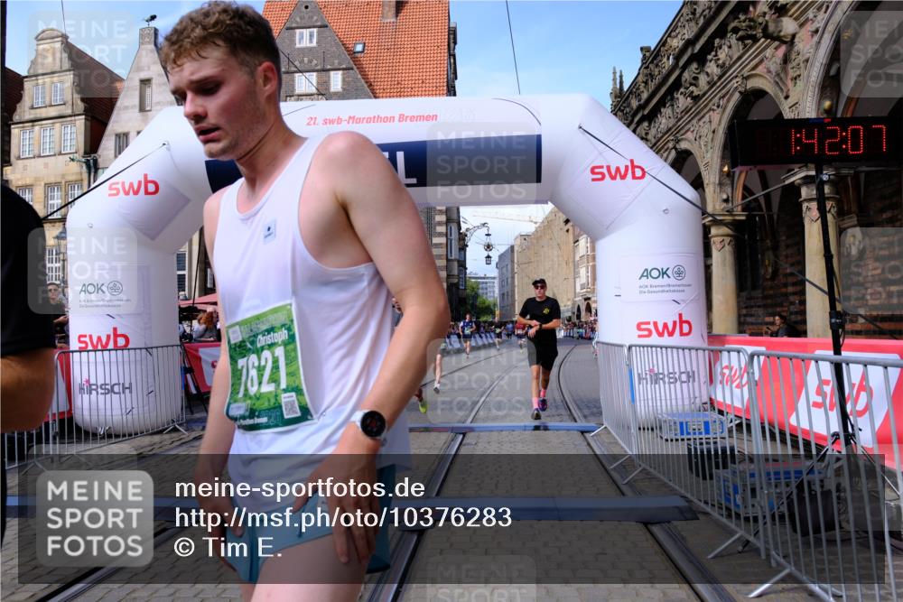 13.09.2026 - 21. swb-Marathon Bremen Tim E. http://msf.ph/oto/10376283 13.09.2026 13:12:29 Ziel 493, 2447, 2820, 3336, 3362, 3703, 3830, 4283, 5940, 6107, 6739, 7521, 7621, 13013 meine-sportfotos.de