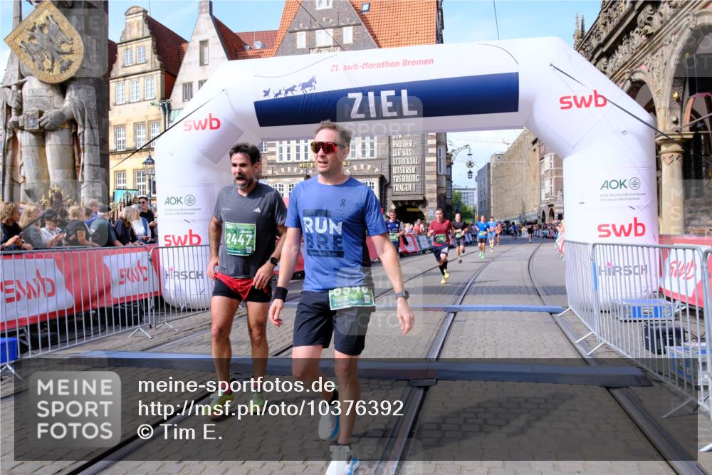 13.09.2026 - 21. swb-Marathon Bremen Tim E. http://msf.ph/oto/10376392 13.09.2026 13:12:33 Ziel 899, 2447, 2820, 3362, 3703, 3830, 4283, 5940, 6107, 6739, 7328, 7521, 8981, 13013 meine-sportfotos.de
