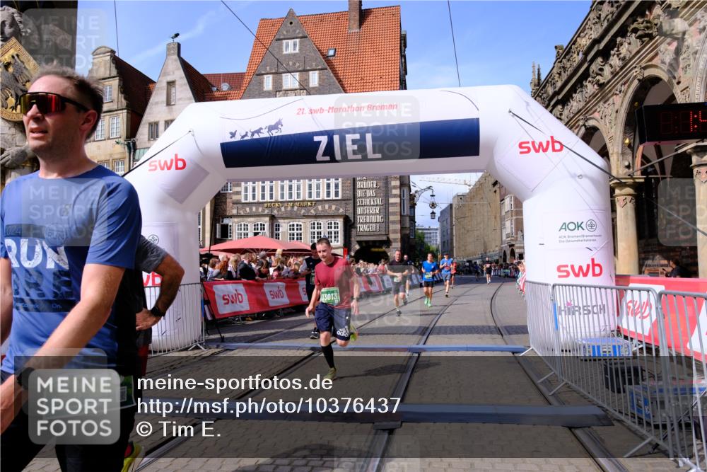 13.09.2026 - 21. swb-Marathon Bremen Tim E. http://msf.ph/oto/10376437 13.09.2026 13:12:35 Ziel 899, 2447, 3362, 3830, 5940, 6107, 6739, 7328, 7521, 8981, 13013 meine-sportfotos.de