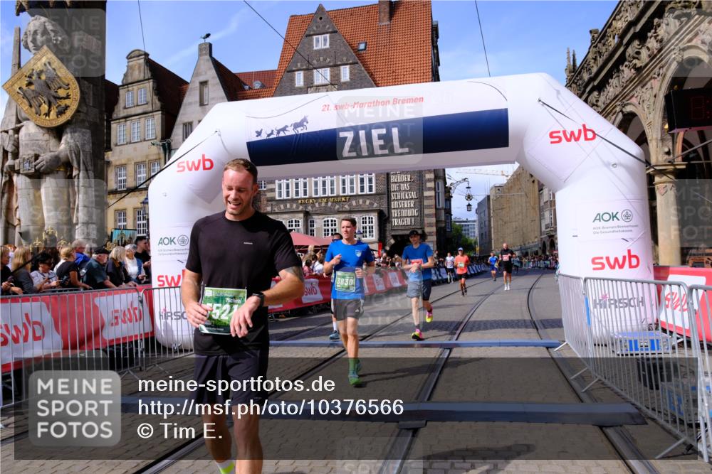 13.09.2026 - 21. swb-Marathon Bremen Tim E. http://msf.ph/oto/10376566 13.09.2026 13:12:39 Ziel 899, 1517, 2480, 3362, 3830, 4560, 6107, 7328, 7521, 8981, 13013 meine-sportfotos.de