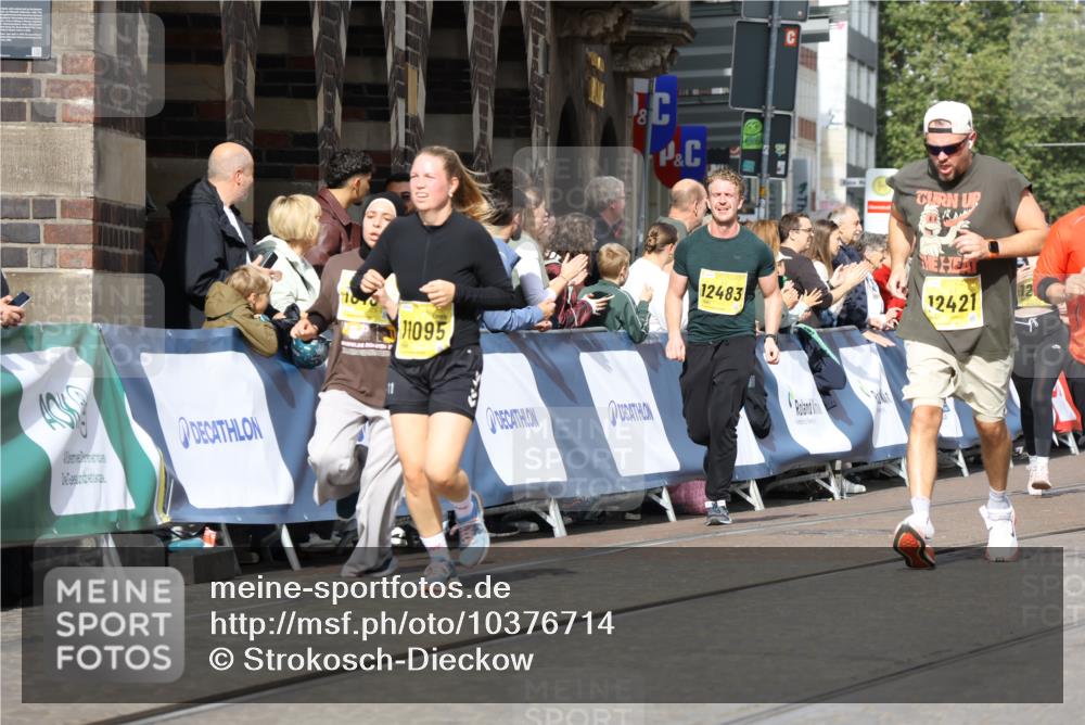 13.09.2026 - 21. swb-Marathon Bremen Strokosch-Dieckow http://msf.ph/oto/10376714 13.09.2026 11:03:09 Ziel 10190, 10296, 10633, 10731, 10783, 10945, 10954, 10955, 10985, 11096, 11107, 11313, 11564, 11697, 11701, 11719, 11730, 11776, 11785, 12071, 12154, 12247, 12448, 12451, 12465, 10092, 10150, 10195, 10237, 10309, 10724, 10904, 10959, 11773, 11830, 12068, 12184, 12185, 12611 meine-sportfotos.de