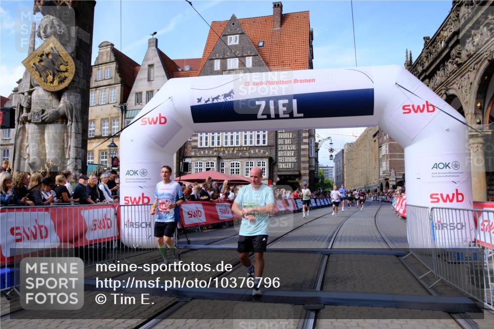 13.09.2026 - 21. swb-Marathon Bremen Tim E. http://msf.ph/oto/10376796 13.09.2026 13:12:51 Ziel 899, 1517, 2362, 2480, 3054, 4560, 4879, 5416, 6796, 9775, 9803 meine-sportfotos.de