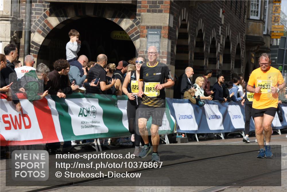 13.09.2026 - 21. swb-Marathon Bremen Strokosch-Dieckow http://msf.ph/oto/10376867 13.09.2026 11:03:15 Ziel 10185, 10296, 10633, 10715, 10731, 10783, 10945, 10954, 10955, 11095, 11096, 11107, 11313, 11564, 11697, 11701, 11719, 11730, 11785, 12071, 12247, 12421, 12432, 12448, 12465, 12483, 10092, 10187, 10237, 10309, 10724, 10904, 11598, 11773, 12068, 12184, 12185, 12611 meine-sportfotos.de