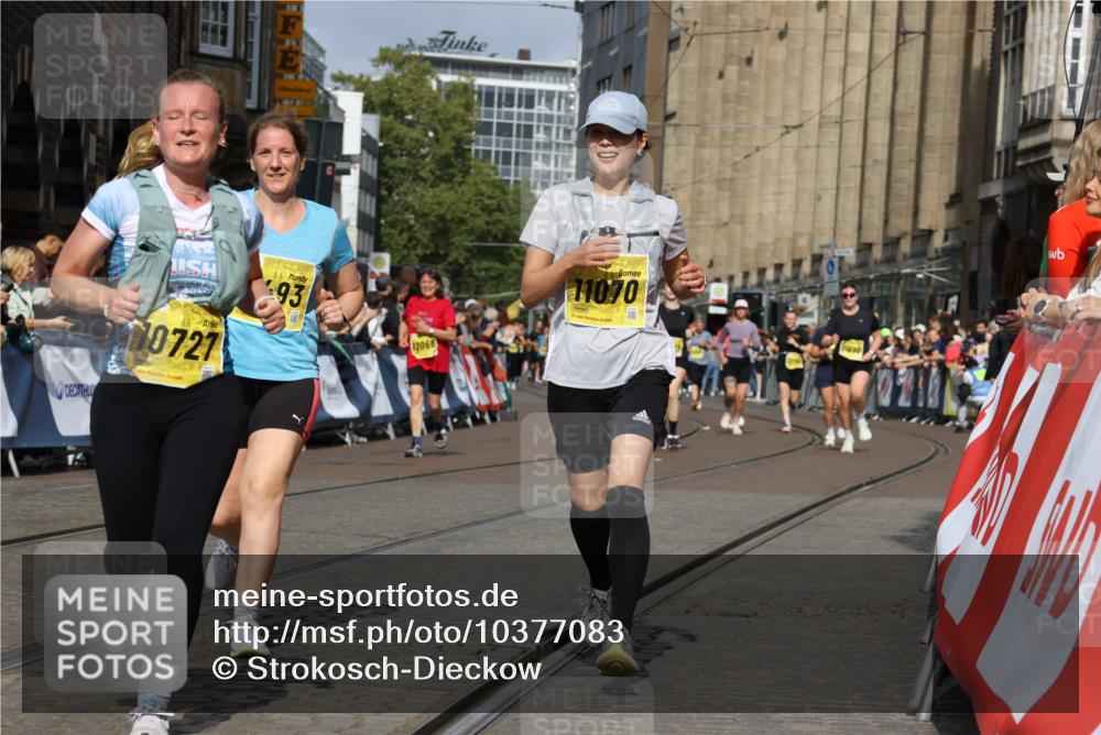 13.09.2026 - 21. swb-Marathon Bremen Strokosch-Dieckow http://msf.ph/oto/10377083 13.09.2026 11:03:19 Ziel 10185, 10528, 10598, 10715, 10727, 10731, 10954, 10955, 11070, 11095, 11107, 11313, 11564, 11676, 11697, 11730, 11785, 11836, 12071, 12214, 12247, 12421, 12432, 12448, 12465, 12483, 10187, 10309, 10420, 10902, 10904, 11211, 11411, 11598, 11655, 11746, 11773, 12184, 12185, 12611 meine-sportfotos.de