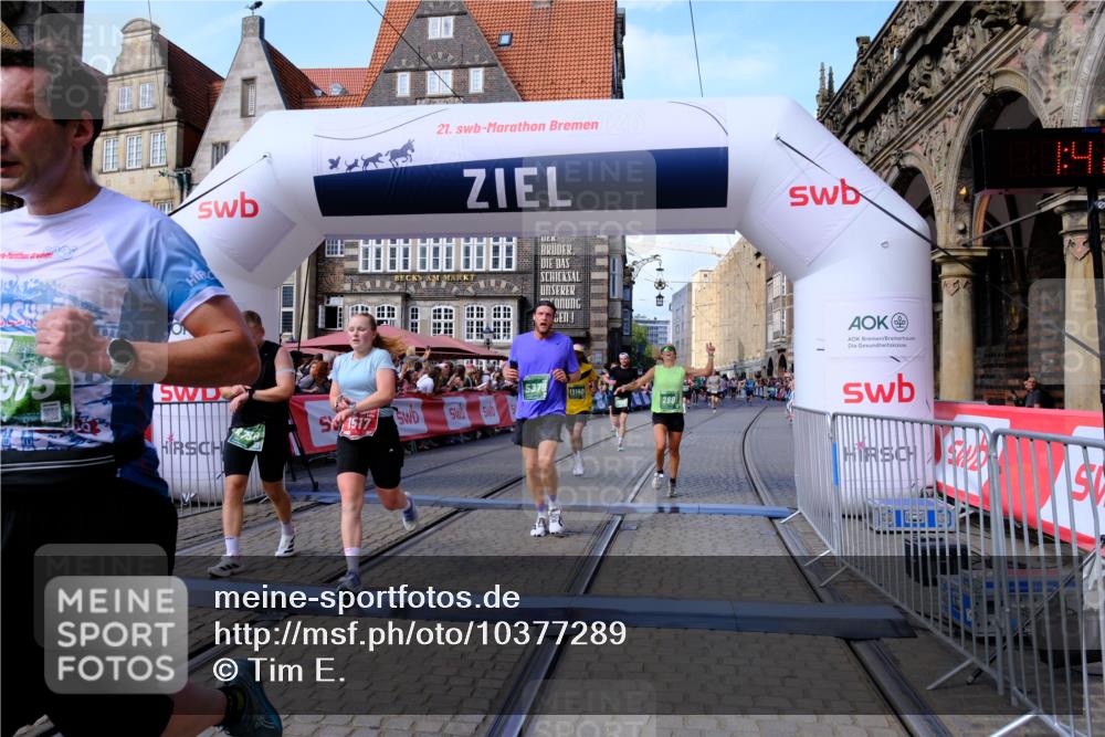 13.09.2026 - 21. swb-Marathon Bremen Tim E. http://msf.ph/oto/10377289 13.09.2026 13:13:18 Ziel 313, 868, 1207, 1513, 2350, 2442, 2498, 2559, 2801, 2858, 3625, 5379, 5965, 6349, 7874, 8291, 8419, 8798, 9092, 9217, 13140 meine-sportfotos.de