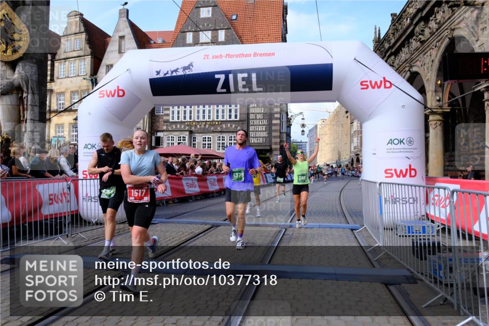 13.09.2026 - 21. swb-Marathon Bremen Tim E. http://msf.ph/oto/10377318 13.09.2026 13:13:18 Ziel 313, 868, 1207, 1513, 2350, 2442, 2498, 2559, 2801, 2858, 3625, 5379, 5965, 6349, 7874, 8291, 8419, 8798, 9092, 9217, 13140 meine-sportfotos.de