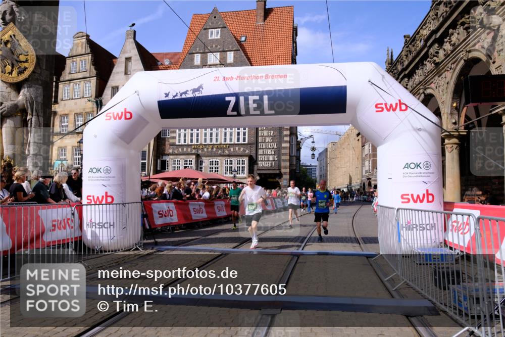 13.09.2026 - 21. swb-Marathon Bremen Tim E. http://msf.ph/oto/10377605 13.09.2026 13:13:27 Ziel 280, 313, 621, 868, 987, 1207, 2498, 2559, 2858, 2962, 3566, 3625, 4582, 5345, 5769, 6038, 6349, 6394, 7874, 8197, 8291, 8419, 8464, 9092, 9217 meine-sportfotos.de