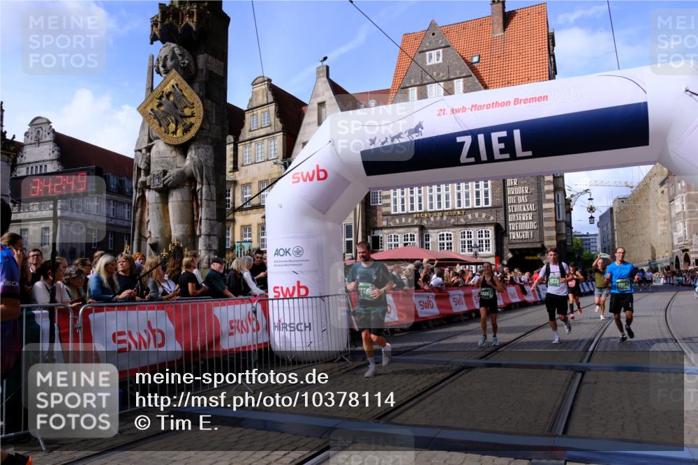 13.09.2026 - 21. swb-Marathon Bremen Tim E. http://msf.ph/oto/10378114 13.09.2026 13:13:38 Ziel 280, 621, 779, 987, 1207, 2130, 2360, 2962, 3566, 4582, 5345, 5769, 6038, 6394, 6407, 8197, 8464, 8477, 8568, 8963 meine-sportfotos.de