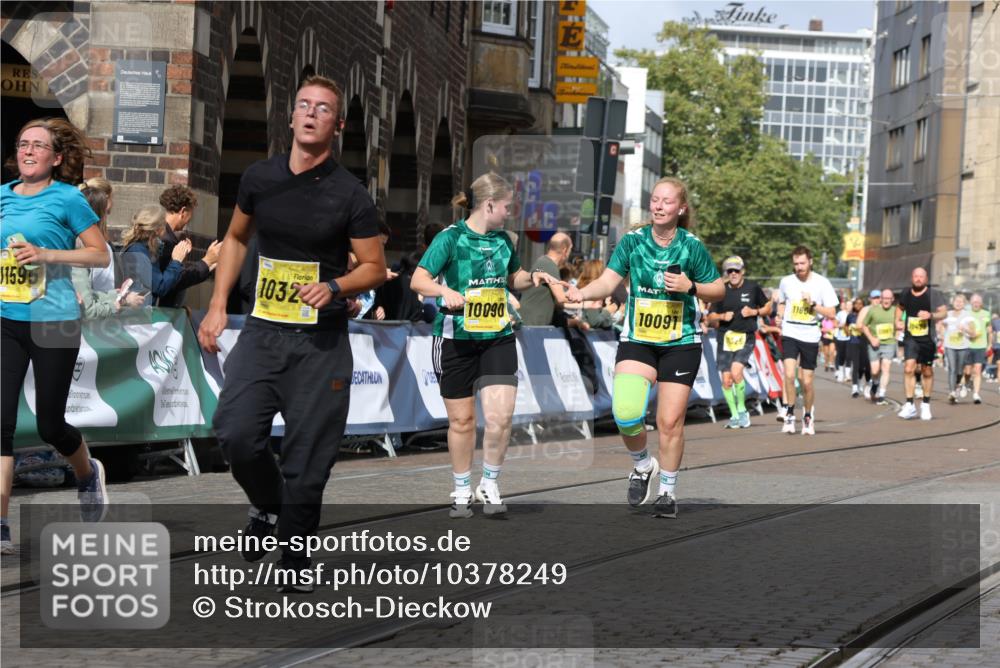 13.09.2026 - 21. swb-Marathon Bremen Strokosch-Dieckow http://msf.ph/oto/10378249 13.09.2026 11:03:48 Ziel 10092, 10187, 10237, 10309, 10420, 10724, 10902, 10904, 11211, 11411, 11598, 11655, 11746, 11773, 12068, 12184, 12185, 12611, 10152, 10357, 10403, 10429, 10607, 10659, 10720, 10726, 10912, 10913, 10918, 11149, 11319, 11325, 11451, 11470, 11471, 11511, 11618, 11967, 12140, 12260, 12392, 12433, 12504 meine-sportfotos.de