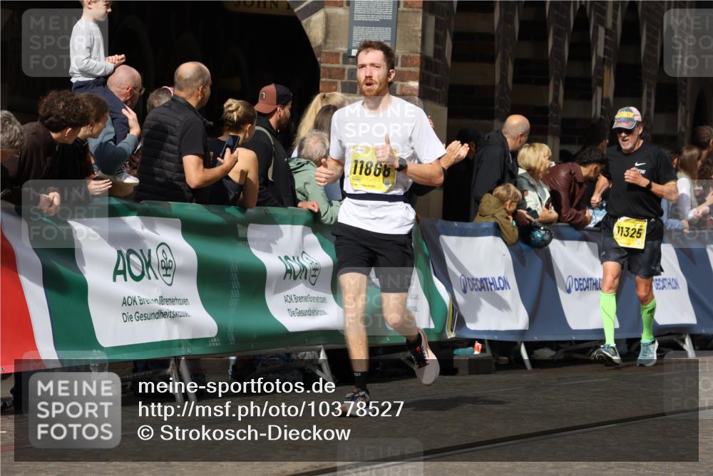 13.09.2026 - 21. swb-Marathon Bremen Strokosch-Dieckow http://msf.ph/oto/10378527 13.09.2026 11:03:54 Ziel 10090, 10091, 10187, 10309, 10327, 10420, 10569, 10902, 10904, 10950, 11211, 11411, 11595, 11598, 11655, 11746, 11773, 12074, 12611, 10390, 10516, 10607, 10659, 10671, 10672, 10720, 10726, 10912, 10913, 11318, 11319, 11470, 11471, 11539, 11618, 11909, 12001, 12103, 12113, 12140, 12260, 12392, 12433 meine-sportfotos.de