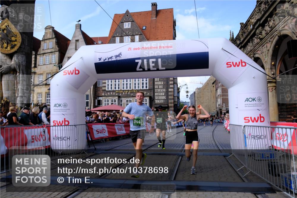 13.09.2026 - 21. swb-Marathon Bremen Tim E. http://msf.ph/oto/10378698 13.09.2026 13:13:55 Ziel 779, 2401, 2767, 2882, 3413, 6407, 7493, 7707, 8477, 8568, 8840, 8963, 9442, 9884, 13099 meine-sportfotos.de