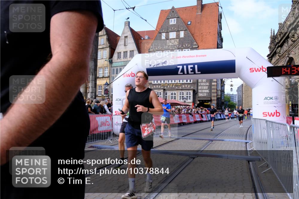 13.09.2026 - 21. swb-Marathon Bremen Tim E. http://msf.ph/oto/10378844 13.09.2026 13:14:07 Ziel 524, 670, 683, 1704, 1707, 1937, 2422, 3236, 3413, 5443, 6451, 7210, 7283, 7707, 9426, 9635, 9884, 13099 meine-sportfotos.de