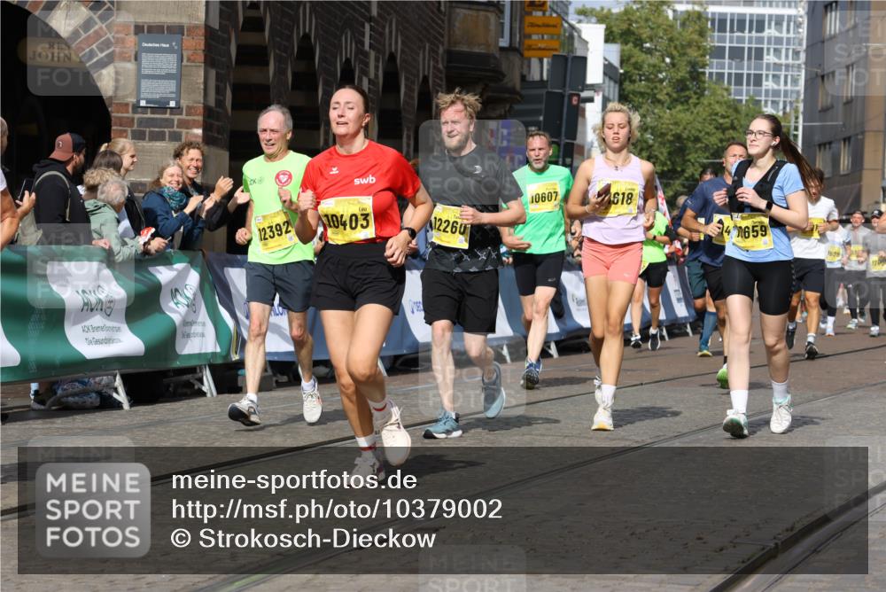13.09.2026 - 21. swb-Marathon Bremen Strokosch-Dieckow http://msf.ph/oto/10379002 13.09.2026 11:04:04 Ziel 10090, 10091, 10152, 10327, 10357, 10429, 10569, 10796, 10902, 10918, 10950, 11325, 11451, 11595, 11868, 11967, 12074, 12504, 10182, 10291, 10390, 10516, 10613, 10671, 10672, 11221, 11318, 11336, 11539, 11720, 11726, 11909, 12001, 12103, 12113, 12276 meine-sportfotos.de