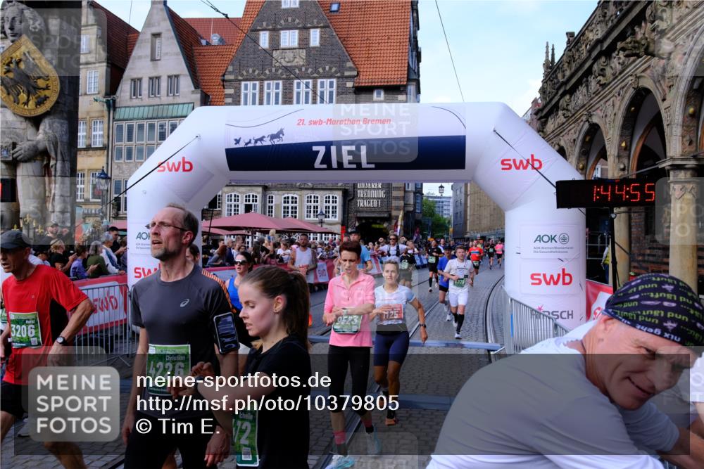 13.09.2026 - 21. swb-Marathon Bremen Tim E. http://msf.ph/oto/10379805 13.09.2026 13:15:17 Ziel 889, 1510, 1748, 2383, 3206, 3504, 3717, 4226, 4382, 4569, 4968, 4992, 5294, 5298, 5315, 5417, 5471, 5796, 6351, 6379, 6404, 6521, 6528, 6717, 7190, 7432, 8238, 8409, 9338, 9363, 9523, 9797, 13141 meine-sportfotos.de