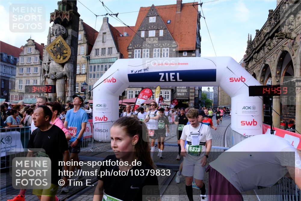13.09.2026 - 21. swb-Marathon Bremen Tim E. http://msf.ph/oto/10379833 13.09.2026 13:15:20 Ziel 889, 1510, 1664, 2383, 3206, 3357, 3504, 3717, 4382, 4968, 4992, 5149, 5294, 5298, 5385, 5417, 5471, 5796, 6351, 6379, 6404, 6521, 6528, 6717, 6902, 7190, 7432, 7515, 8238, 9253, 9338, 9363, 9523, 9797, 13139, 13141 meine-sportfotos.de