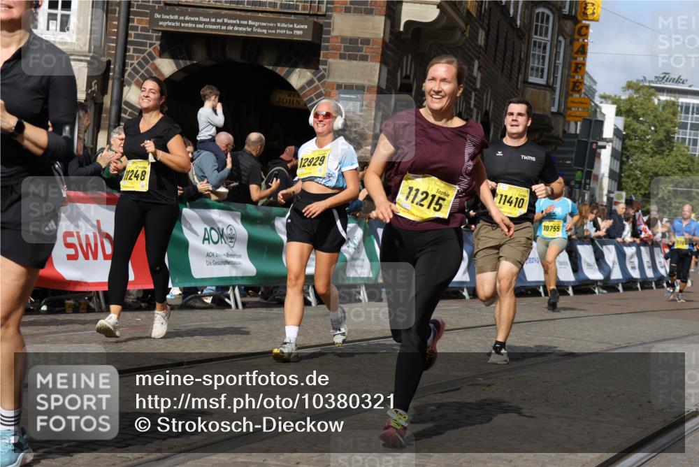 13.09.2026 - 21. swb-Marathon Bremen Strokosch-Dieckow http://msf.ph/oto/10380321 13.09.2026 11:04:34 Ziel 10182, 10245, 10291, 10390, 10516, 10526, 10613, 10671, 10672, 10913, 11214, 11215, 11221, 11318, 11336, 11539, 11720, 11726, 11740, 11909, 12001, 12103, 12113, 12276, 10198, 10283, 10481, 10877, 10940, 11006, 11114, 11364, 11366, 11592, 11705, 12005, 12493, 12495, 12498, 12500, 12502, 12563 meine-sportfotos.de
