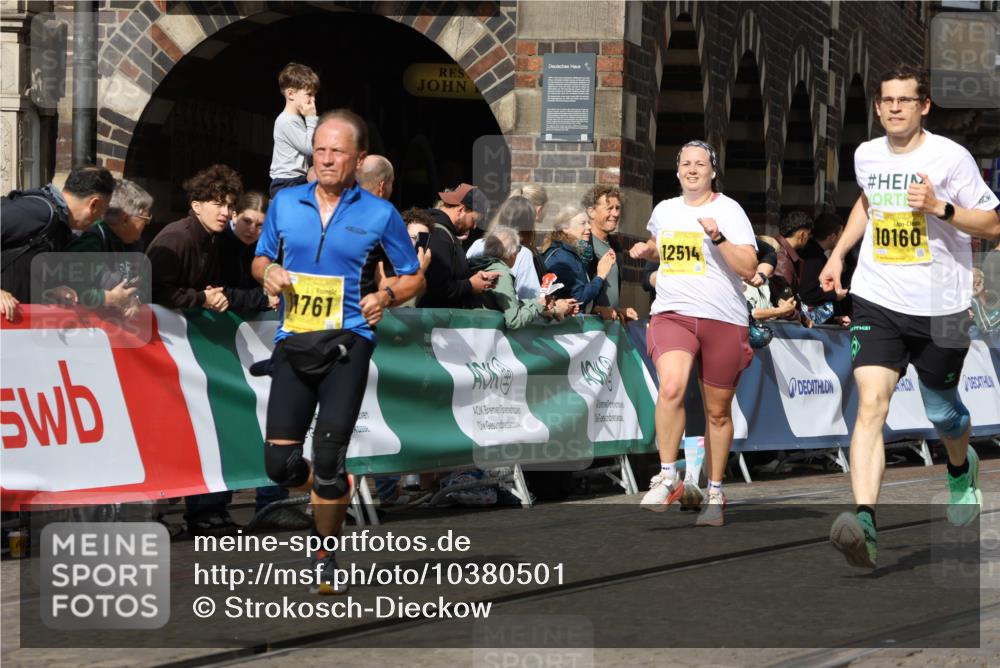 13.09.2026 - 21. swb-Marathon Bremen Strokosch-Dieckow http://msf.ph/oto/10380501 13.09.2026 11:04:41 Ziel 10182, 10245, 10291, 10526, 10613, 10755, 11214, 11215, 11221, 11248, 11336, 11410, 11720, 11726, 11740, 12009, 12276, 12929, 10198, 10283, 10315, 10729, 10741, 10855, 10856, 10940, 11006, 11133, 11272, 11366, 11395, 11518, 11705, 11757, 11939, 12005, 12420, 12493, 12495, 12498, 12500, 12502, 12563 meine-sportfotos.de