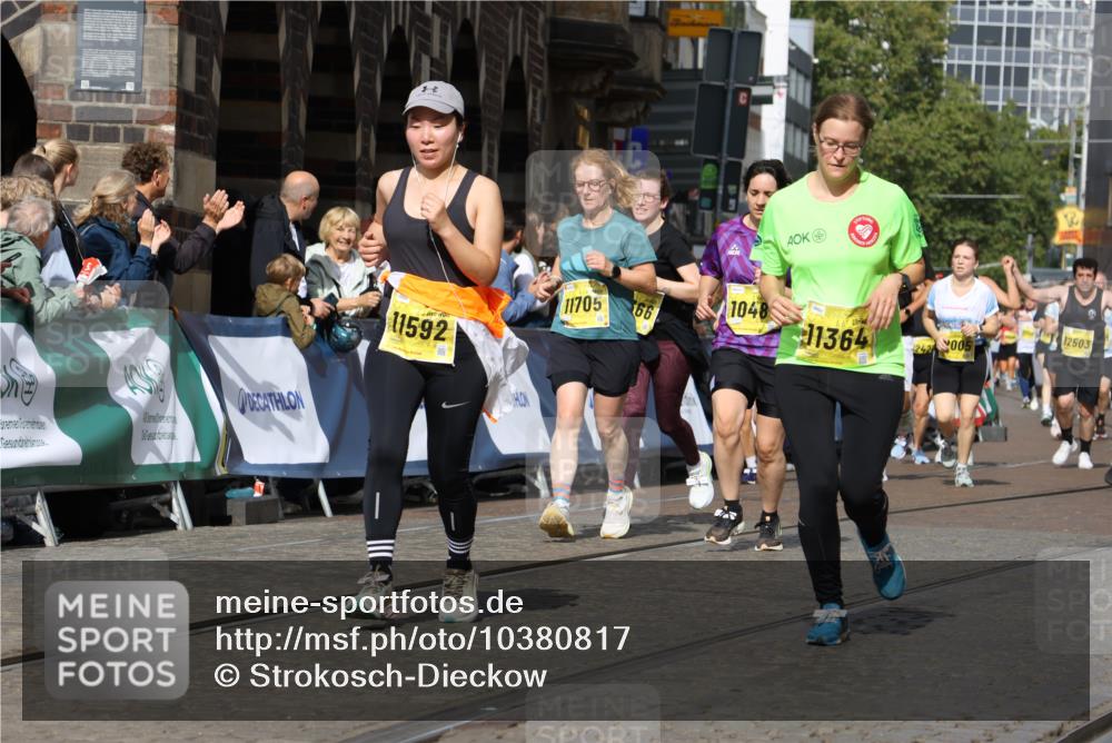 13.09.2026 - 21. swb-Marathon Bremen Strokosch-Dieckow http://msf.ph/oto/10380817 13.09.2026 11:04:48 Ziel 10160, 10245, 10526, 10613, 10711, 10755, 10877, 11114, 11214, 11215, 11248, 11410, 11720, 11740, 11761, 11991, 12009, 12929, 10315, 10465, 10729, 10741, 10850, 10855, 10856, 10975, 11133, 11272, 11395, 11518, 11757, 11939, 12002, 12064, 12235, 12420, 12522 meine-sportfotos.de