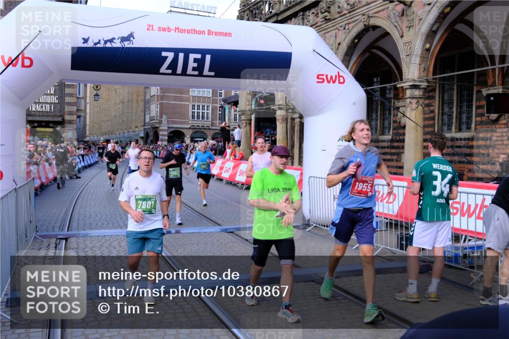 13.09.2026 - 21. swb-Marathon Bremen Tim E. http://msf.ph/oto/10380867 13.09.2026 13:16:48 Ziel 792, 816, 985, 1076, 1162, 2604, 5255, 5554, 5963, 6367, 7053, 7603, 7801, 8171, 8288 meine-sportfotos.de