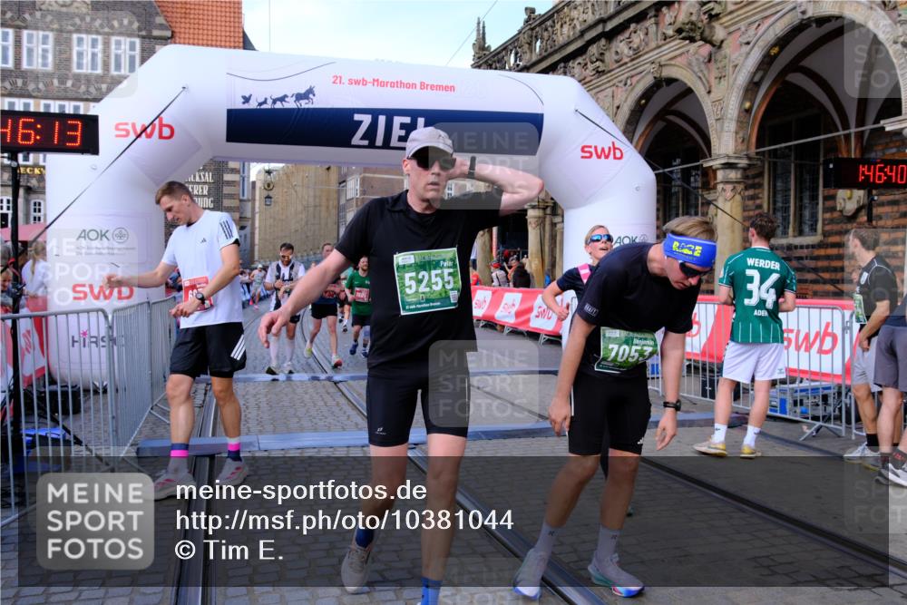13.09.2026 - 21. swb-Marathon Bremen Tim E. http://msf.ph/oto/10381044 13.09.2026 13:17:02 Ziel 472, 675, 696, 734, 816, 827, 985, 2473, 2474, 2809, 3716, 3961, 4135, 4137, 4485, 5255, 5772, 6049, 6367, 6531, 6535, 7297, 7387, 7875 meine-sportfotos.de