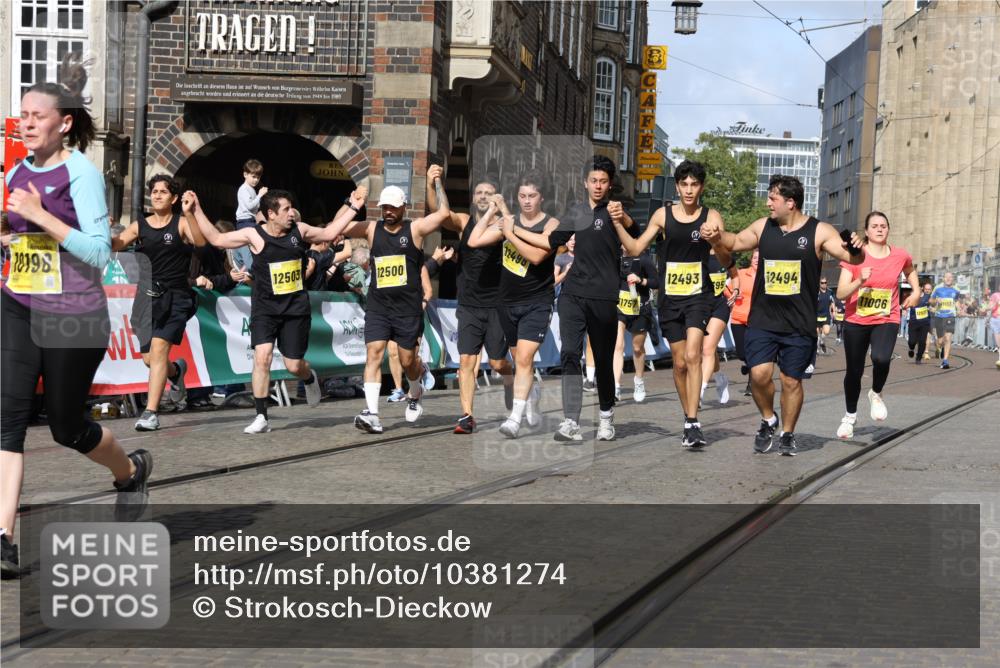 13.09.2026 - 21. swb-Marathon Bremen Strokosch-Dieckow http://msf.ph/oto/10381274 13.09.2026 11:04:57 Ziel 10160, 10198, 10283, 10481, 10711, 10755, 10877, 10940, 11114, 11364, 11366, 11592, 11705, 11761, 11991, 12005, 10370, 10465, 10718, 10800, 10850, 10975, 11102, 11105, 11157, 11218, 11281, 11584, 11616, 11722, 11900, 12002, 12064, 12099, 12335, 12522 meine-sportfotos.de