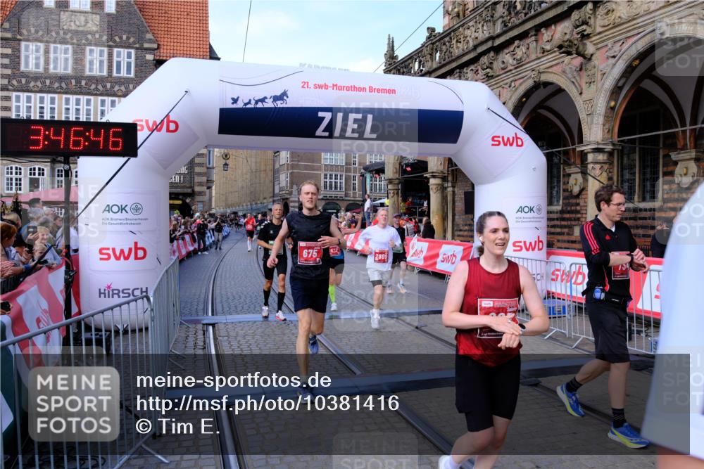 13.09.2026 - 21. swb-Marathon Bremen Tim E. http://msf.ph/oto/10381416 13.09.2026 13:17:35 Ziel 842, 2052, 3148, 4805, 6095, 6624, 6734, 6759, 6803, 8111, 8418, 8532, 8714 meine-sportfotos.de
