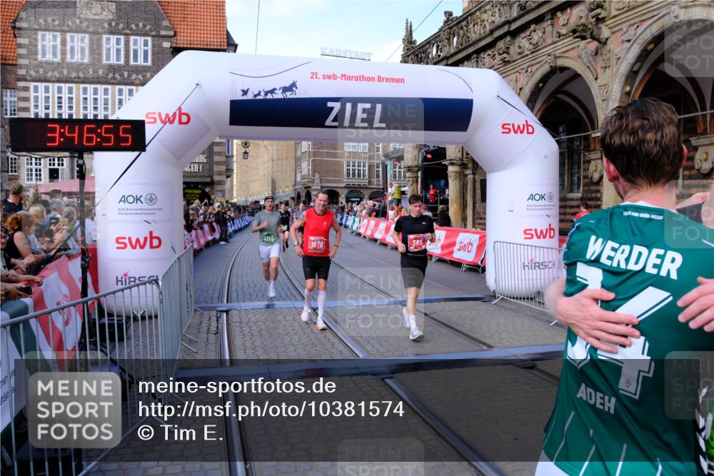 13.09.2026 - 21. swb-Marathon Bremen Tim E. http://msf.ph/oto/10381574 13.09.2026 13:17:44 Ziel 560, 842, 2008, 3148, 4171, 5041, 5550, 6095, 6734, 6803, 7901, 8100, 8250, 8253, 8446, 8532, 8714, 9075 meine-sportfotos.de