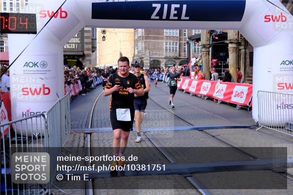 13.09.2026 - 21. swb-Marathon Bremen Tim E. http://msf.ph/oto/10381751 13.09.2026 13:17:52 Ziel 560, 771, 1297, 2008, 2125, 2234, 2812, 3760, 4171, 4498, 4499, 4620, 5041, 5550, 5817, 6803, 7901, 8100, 8250, 8253, 8446, 8532, 8714, 9075, 9400, 9505, 13107 meine-sportfotos.de