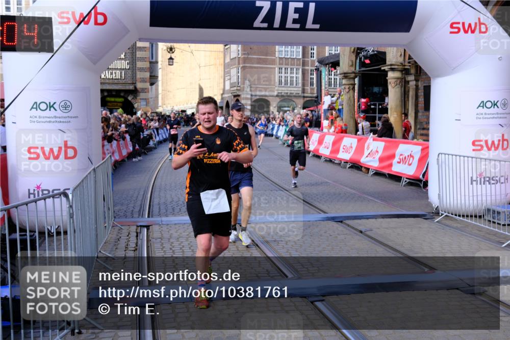13.09.2026 - 21. swb-Marathon Bremen Tim E. http://msf.ph/oto/10381761 13.09.2026 13:17:53 Ziel 560, 771, 1297, 2008, 2125, 2234, 2812, 3760, 4171, 4498, 4499, 4620, 5041, 5550, 5817, 6803, 7901, 8100, 8250, 8253, 8446, 8532, 8714, 9075, 9400, 9505, 13107 meine-sportfotos.de