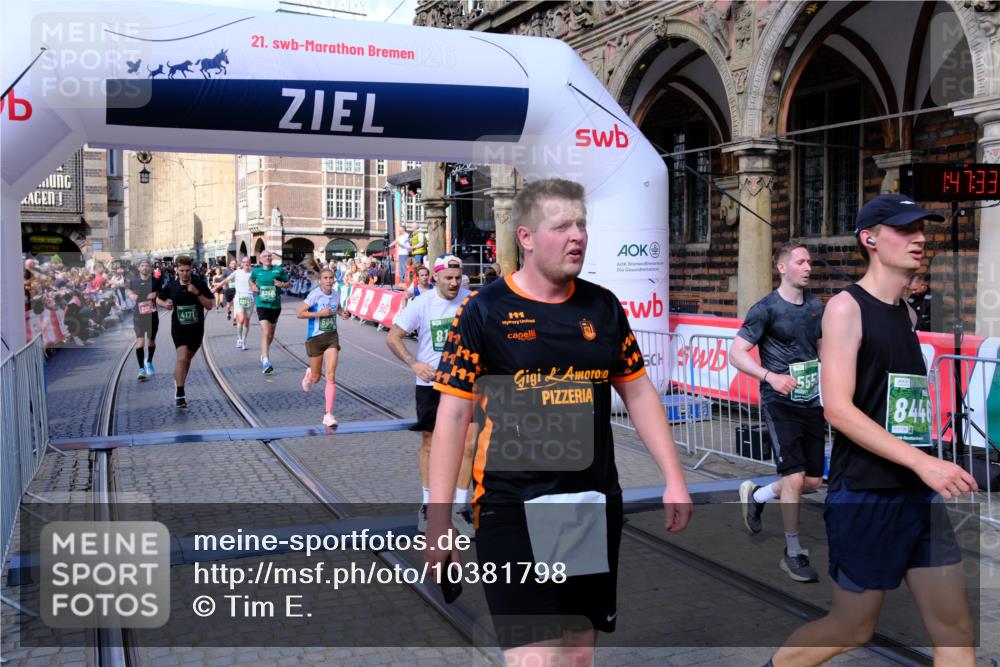 13.09.2026 - 21. swb-Marathon Bremen Tim E. http://msf.ph/oto/10381798 13.09.2026 13:17:55 Ziel 560, 771, 1297, 2008, 2125, 2234, 2812, 3760, 4171, 4498, 4499, 4620, 5041, 5550, 5817, 7901, 8100, 8250, 8253, 8446, 8714, 9075, 9400, 9505, 13107 meine-sportfotos.de