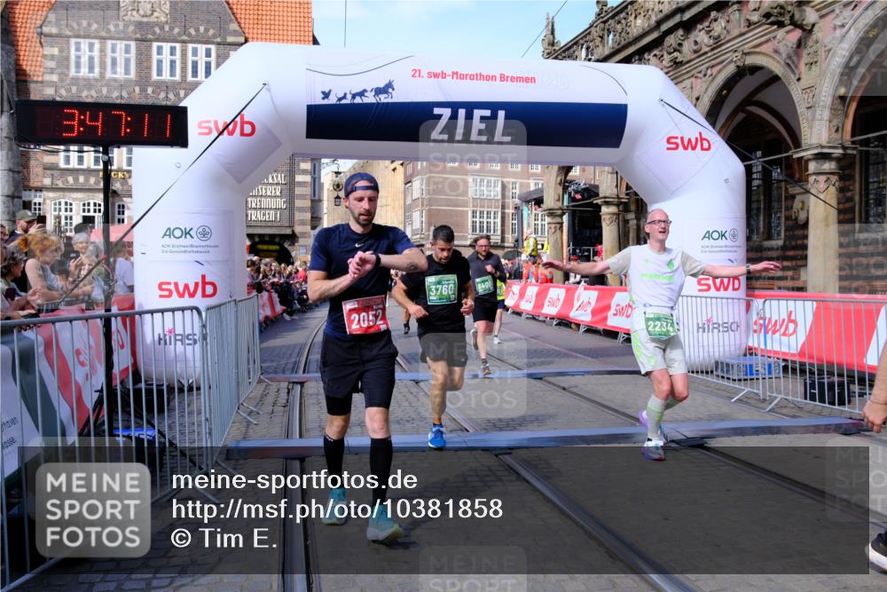 13.09.2026 - 21. swb-Marathon Bremen Tim E. http://msf.ph/oto/10381858 13.09.2026 13:18:00 Ziel 560, 771, 1297, 2008, 2125, 2234, 2812, 3051, 3192, 3760, 4171, 4286, 4374, 4498, 4499, 4620, 5041, 5530, 5550, 5817, 7901, 8100, 8250, 9400, 9505, 13107 meine-sportfotos.de
