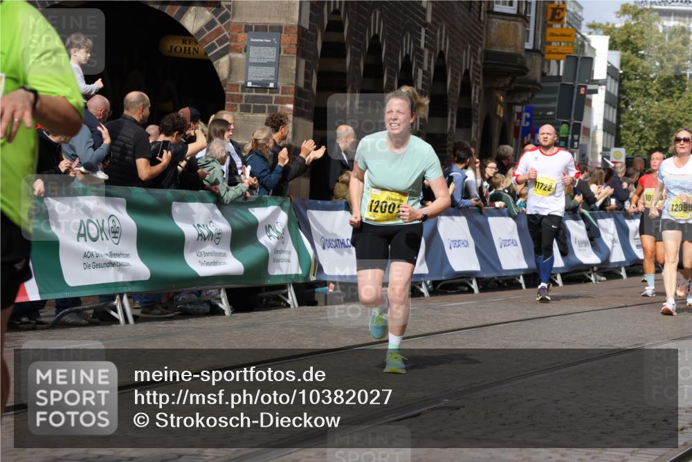 13.09.2026 - 21. swb-Marathon Bremen Strokosch-Dieckow http://msf.ph/oto/10382027 13.09.2026 11:05:12 Ziel 10198, 10283, 10315, 10465, 10481, 10729, 10741, 10850, 10855, 10856, 10940, 10975, 11006, 11133, 11272, 11366, 11395, 11518, 11705, 11757, 11939, 12005, 12235, 12420, 12493, 12495, 12498, 12500, 12502, 12522, 12563, 10411, 10576, 10697, 10717, 10802, 10995, 11146, 11326, 11334, 11394, 12011, 12079, 12080, 12251 meine-sportfotos.de