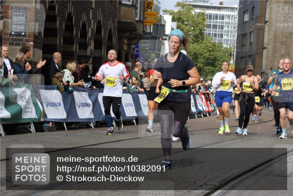 13.09.2026 - 21. swb-Marathon Bremen Strokosch-Dieckow http://msf.ph/oto/10382091 13.09.2026 11:05:13 Ziel 10198, 10283, 10315, 10465, 10729, 10741, 10850, 10855, 10856, 10940, 10975, 11006, 11133, 11272, 11366, 11395, 11518, 11705, 11757, 11939, 12002, 12005, 12235, 12420, 12493, 12495, 12498, 12500, 12502, 12522, 12563, 10186, 10411, 10432, 10576, 10697, 10717, 10802, 11146, 11326, 11334, 11394, 11571, 11572, 12011, 12055, 12079, 12080, 12251 meine-sportfotos.de