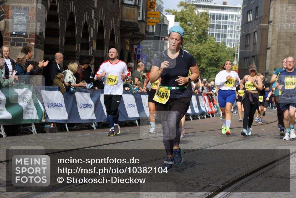 13.09.2026 - 21. swb-Marathon Bremen Strokosch-Dieckow http://msf.ph/oto/10382104 13.09.2026 11:05:13 Ziel 10198, 10283, 10315, 10465, 10729, 10741, 10850, 10855, 10856, 10940, 10975, 11006, 11133, 11272, 11366, 11395, 11518, 11705, 11757, 11939, 12002, 12005, 12235, 12420, 12493, 12495, 12498, 12500, 12502, 12522, 12563, 10186, 10411, 10432, 10576, 10697, 10717, 10802, 11146, 11326, 11334, 11394, 11571, 11572, 12011, 12055, 12079, 12080, 12251 meine-sportfotos.de