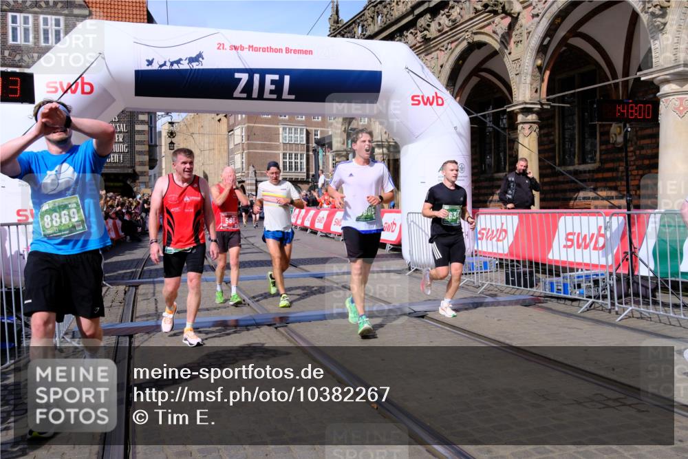 13.09.2026 - 21. swb-Marathon Bremen Tim E. http://msf.ph/oto/10382267 13.09.2026 13:18:22 Ziel 948, 1631, 1797, 1872, 2001, 2260, 2634, 2671, 3241, 3458, 3514, 3634, 4131, 4733, 5292, 5695, 5935, 5948, 6152, 6290, 6448, 8094, 8805, 8869, 8943, 8944, 9134, 9595, 9596, 9609, 9837, 10065, 13041 meine-sportfotos.de
