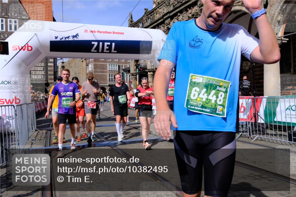 13.09.2026 - 21. swb-Marathon Bremen Tim E. http://msf.ph/oto/10382495 13.09.2026 13:18:30 Ziel 1146, 1872, 2260, 2671, 3241, 3458, 3514, 3634, 4131, 4733, 5292, 5460, 5695, 5948, 6152, 6290, 6448, 7491, 7954, 8094, 8943, 8944, 9134, 9609, 10065, 13150 meine-sportfotos.de