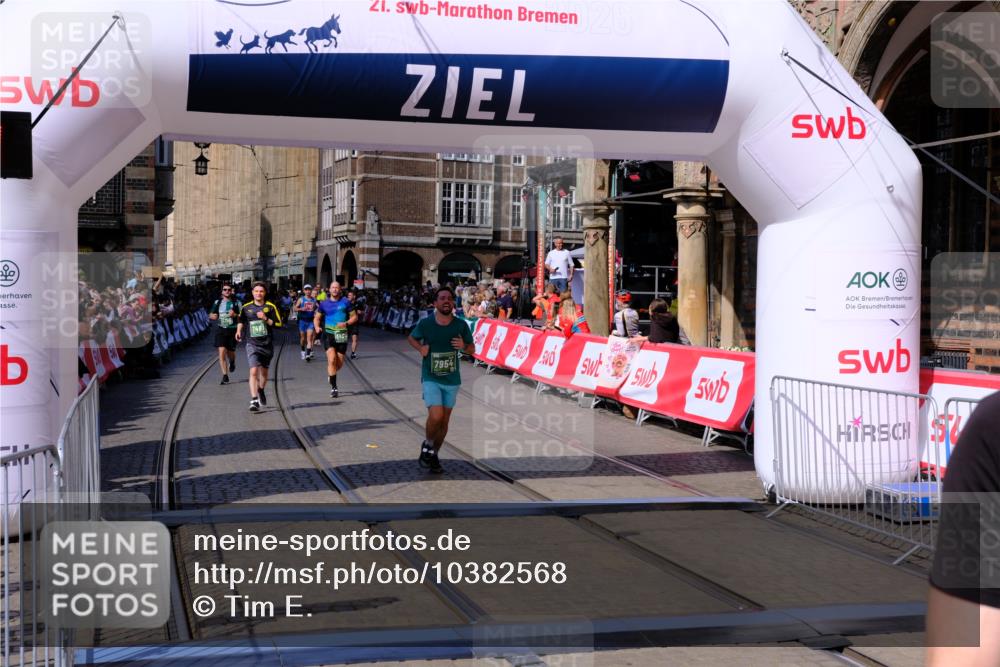 13.09.2026 - 21. swb-Marathon Bremen Tim E. http://msf.ph/oto/10382568 13.09.2026 13:18:39 Ziel 1146, 1419, 2055, 3458, 5307, 5460, 6293, 6294, 6818, 7491, 7731, 7954, 8404, 8872, 9019, 9134, 9609, 10065, 13150 meine-sportfotos.de
