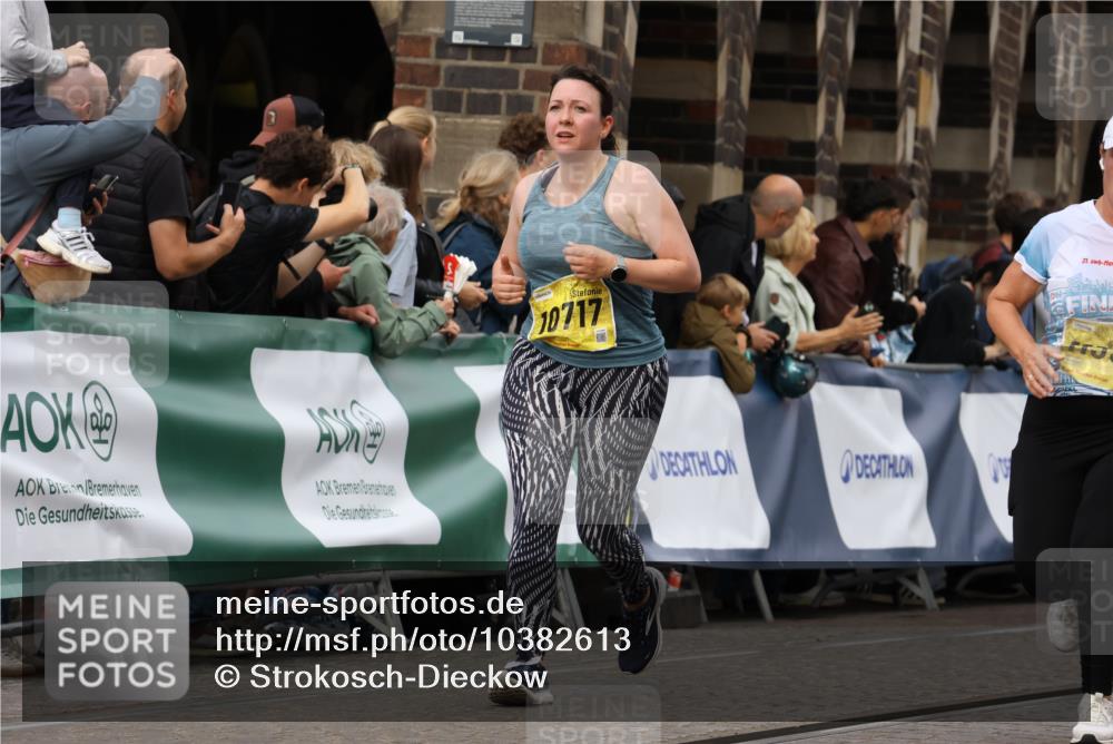 13.09.2026 - 21. swb-Marathon Bremen Strokosch-Dieckow http://msf.ph/oto/10382613 13.09.2026 11:05:30 Ziel 10370, 10411, 10465, 10576, 10697, 10718, 10800, 10802, 10850, 10975, 10995, 11102, 11105, 11157, 11218, 11281, 11326, 11584, 11616, 11722, 11900, 12002, 12011, 12064, 12079, 12080, 12099, 12335, 12522, 10168, 10238, 10259, 10260, 10457, 10864, 11024, 11520, 11724, 11791, 11892, 11947, 12156, 12273, 12330, 12362, 12501 meine-sportfotos.de