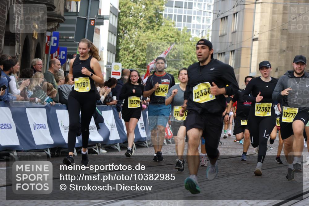 13.09.2026 - 21. swb-Marathon Bremen Strokosch-Dieckow http://msf.ph/oto/10382985 13.09.2026 11:05:42 Ziel 10186, 10411, 10432, 10576, 10697, 10717, 10802, 10995, 11102, 11146, 11157, 11218, 11314, 11326, 11334, 11387, 11394, 11521, 11571, 11572, 11616, 12011, 12055, 12079, 12080, 12251, 12330, 10018, 10168, 10305, 10382, 10619, 11024, 11132, 11164, 11477, 12186, 12378, 12523, 12528, 12773 meine-sportfotos.de