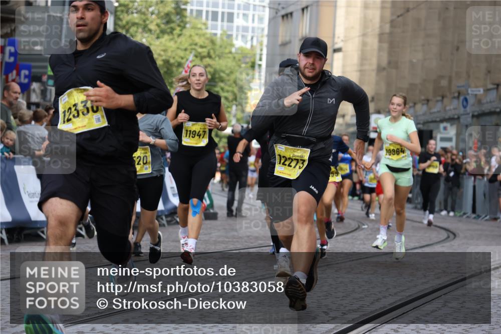 13.09.2026 - 21. swb-Marathon Bremen Strokosch-Dieckow http://msf.ph/oto/10383058 13.09.2026 11:05:43 Ziel 10186, 10411, 10432, 10576, 10697, 10717, 10802, 10995, 11102, 11146, 11157, 11218, 11314, 11326, 11334, 11387, 11394, 11521, 11571, 11572, 11616, 11724, 12011, 12055, 12079, 12080, 12251, 12273, 12330, 10018, 10168, 10305, 10382, 10619, 11024, 11132, 11164, 11477, 12186, 12378, 12523, 12528, 12773 meine-sportfotos.de